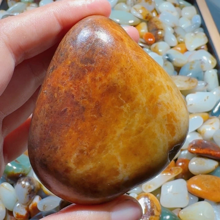 和田玉（糖玉）未镶嵌颈饰177克