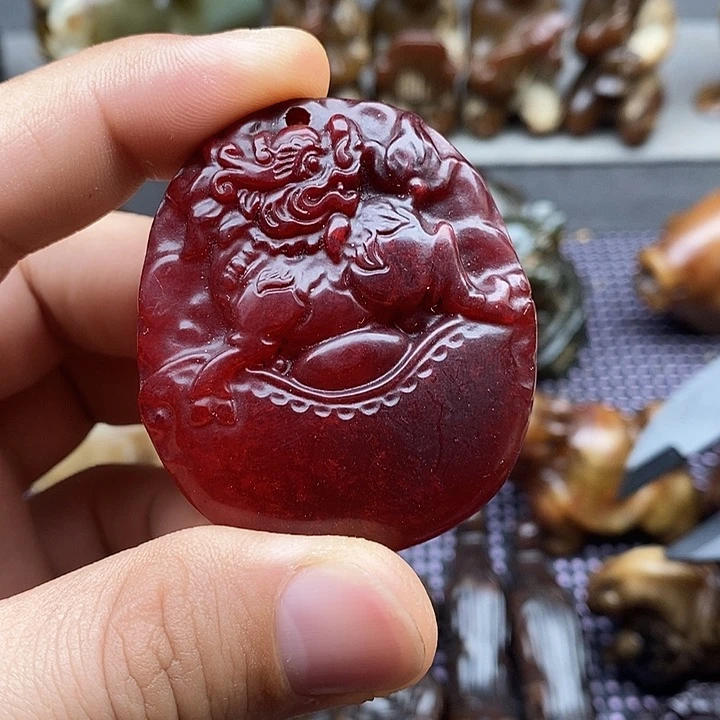 未镶嵌蛇纹石玉颈饰