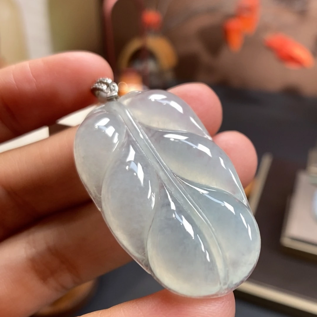 【闪购商品】颈饰银S925镶嵌翡翠57