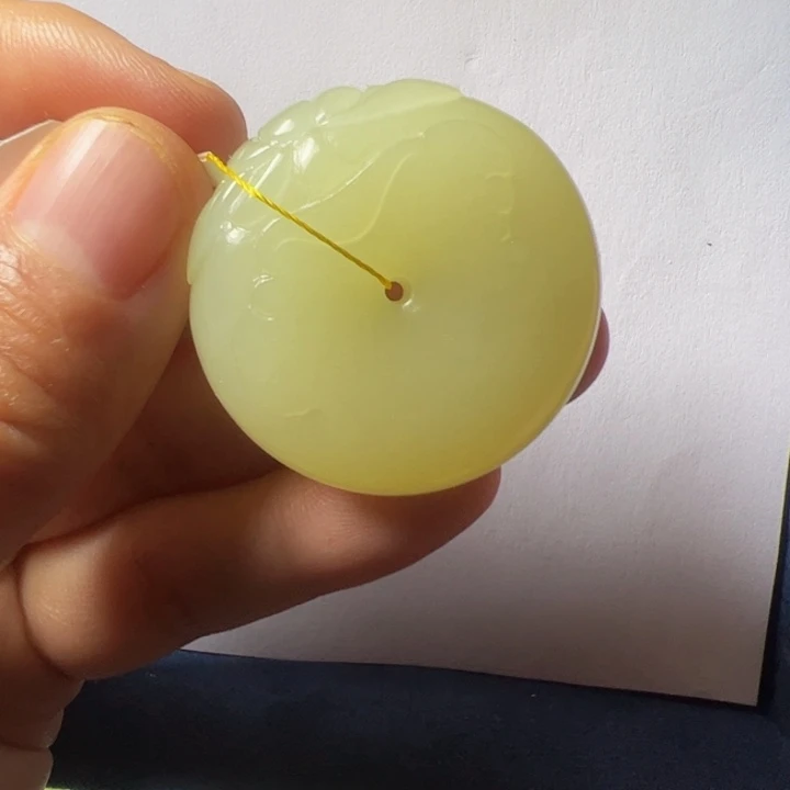 颈饰未镶嵌和田玉（黄玉）