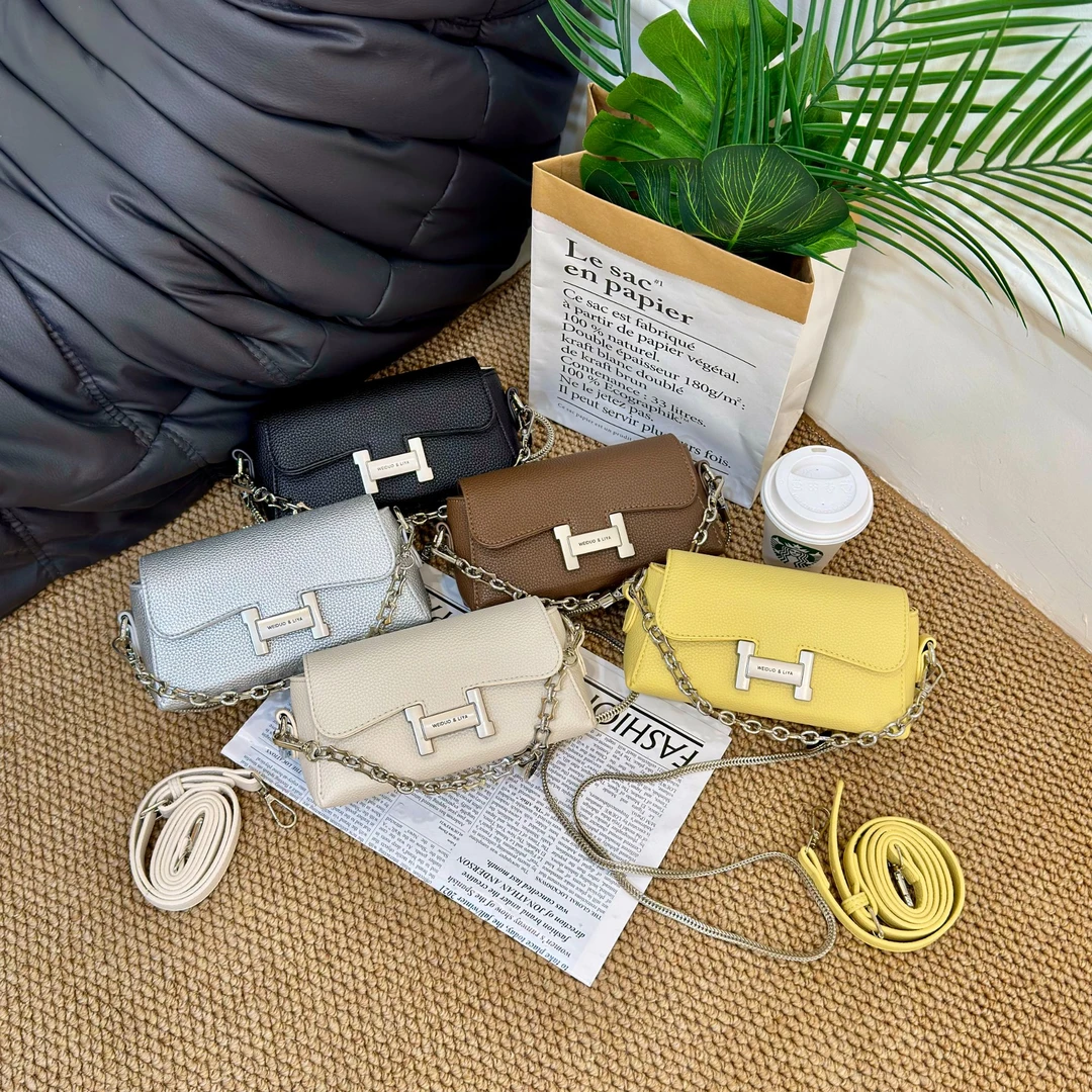 新款超火高级感轻奢时尚洋气百搭单肩斜跨小众设计女士包包