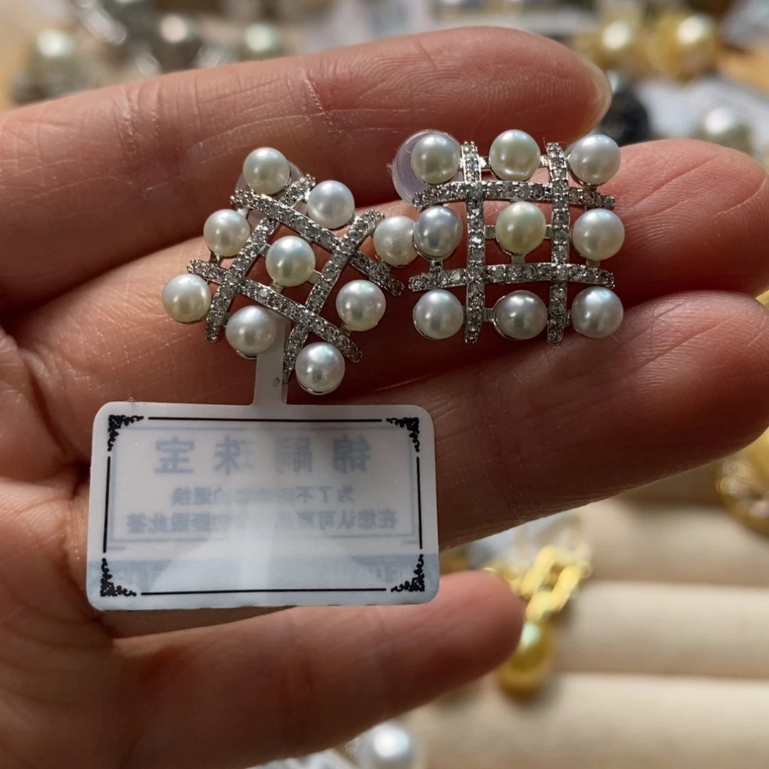 淡水珍珠耳饰未镶嵌