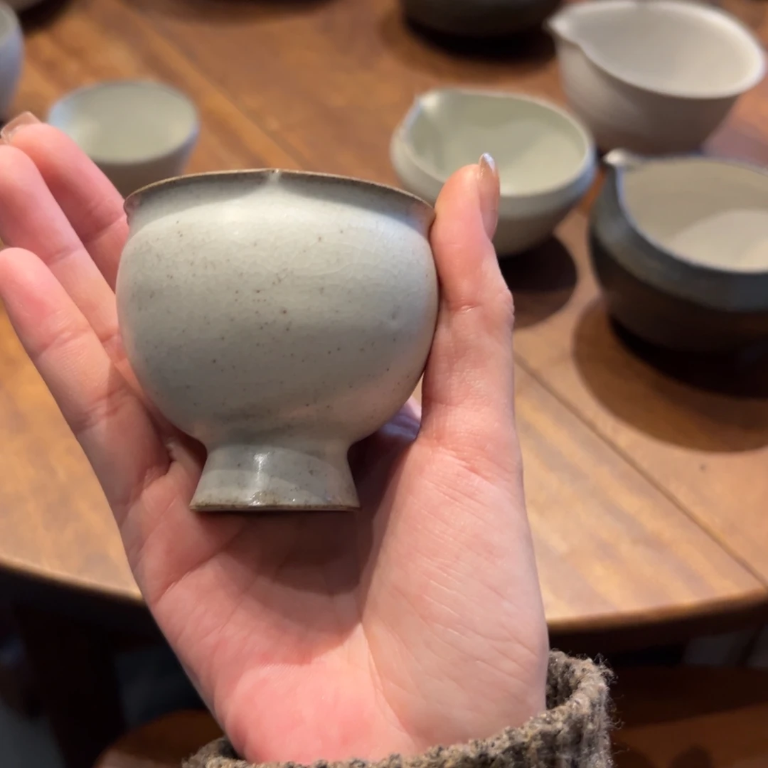 陶瓷。     陶瓷。