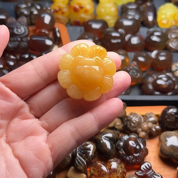 未镶嵌颈饰琥珀蜜蜡