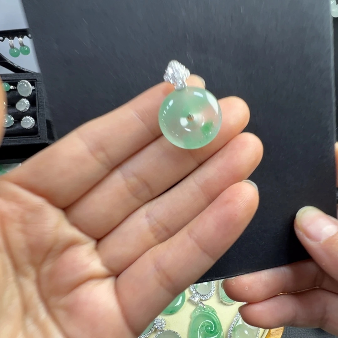 石英质玉银S925镶嵌颈饰