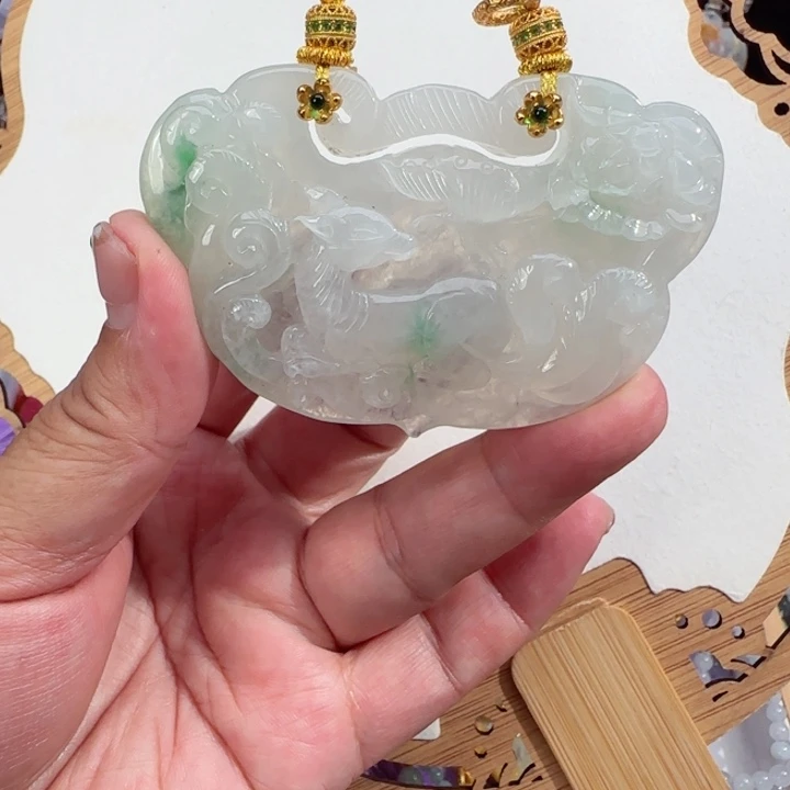 翡翠未镶嵌颈饰复古