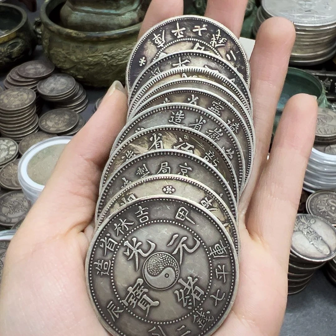 金属复古风格摆件