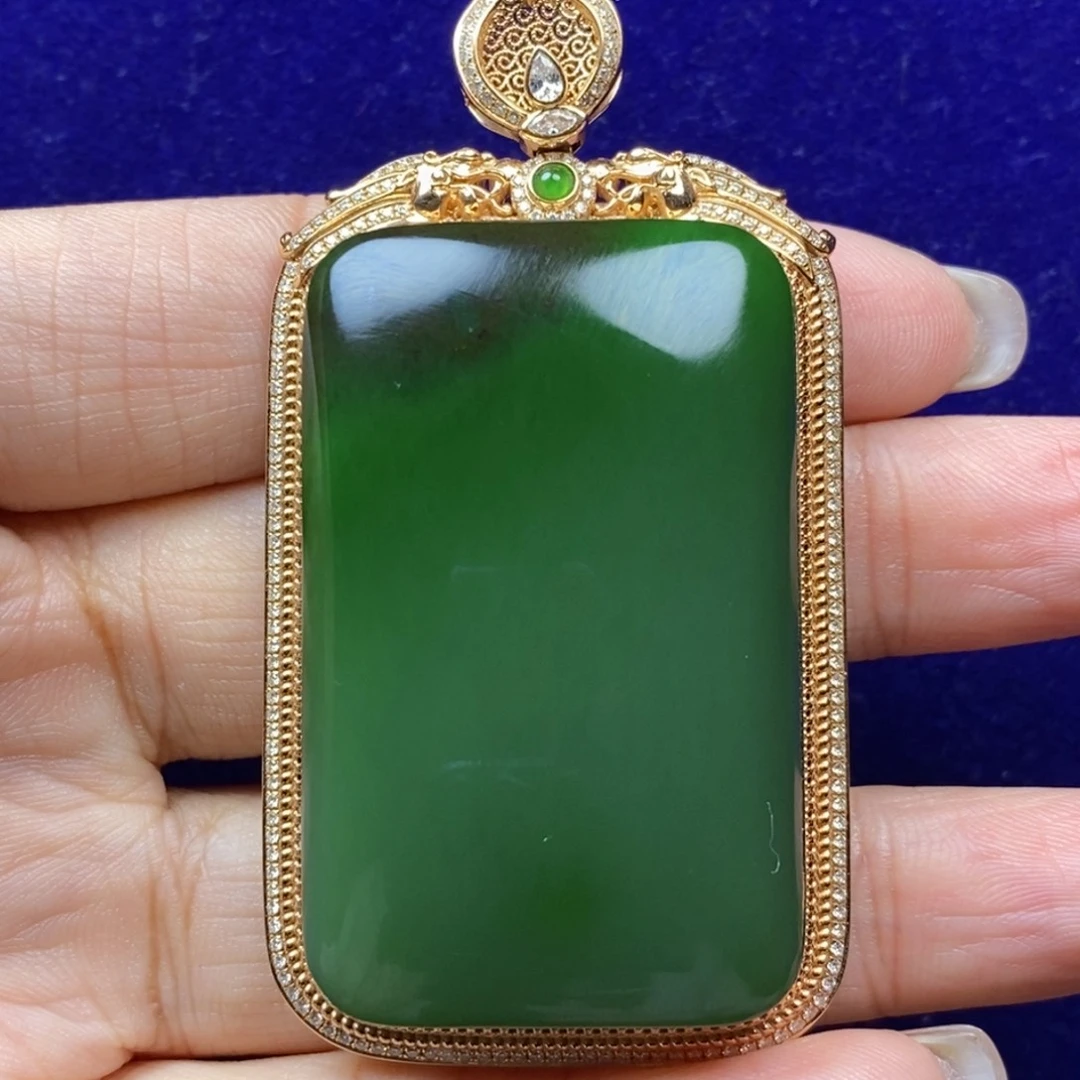 阿***头和田玉18K金镶嵌挂件