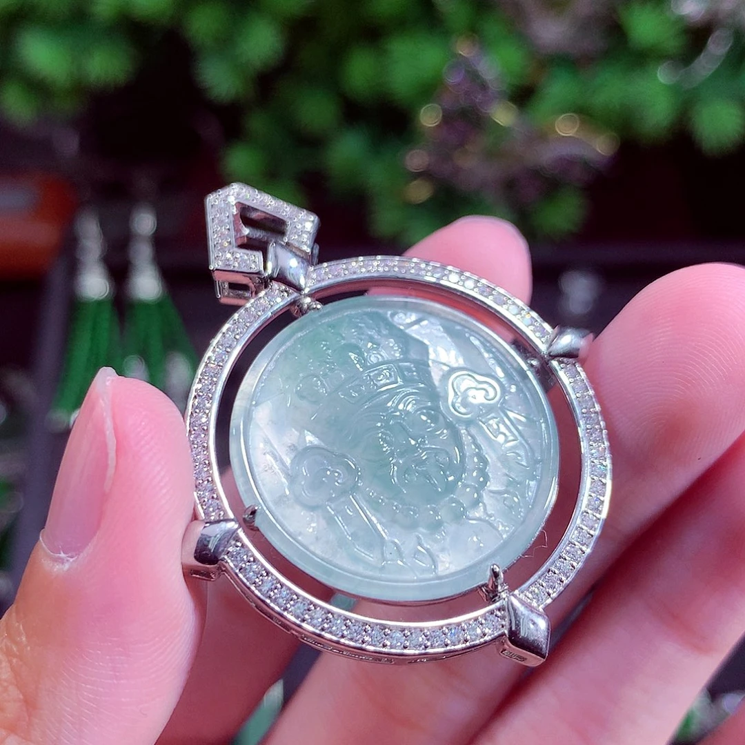 颈饰未镶嵌翡翠天然