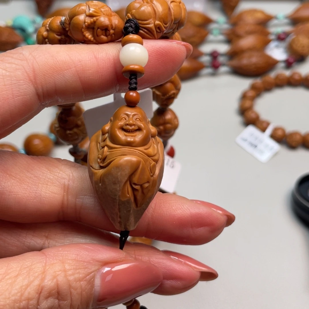 橄榄核手串橄榄核雕工艺