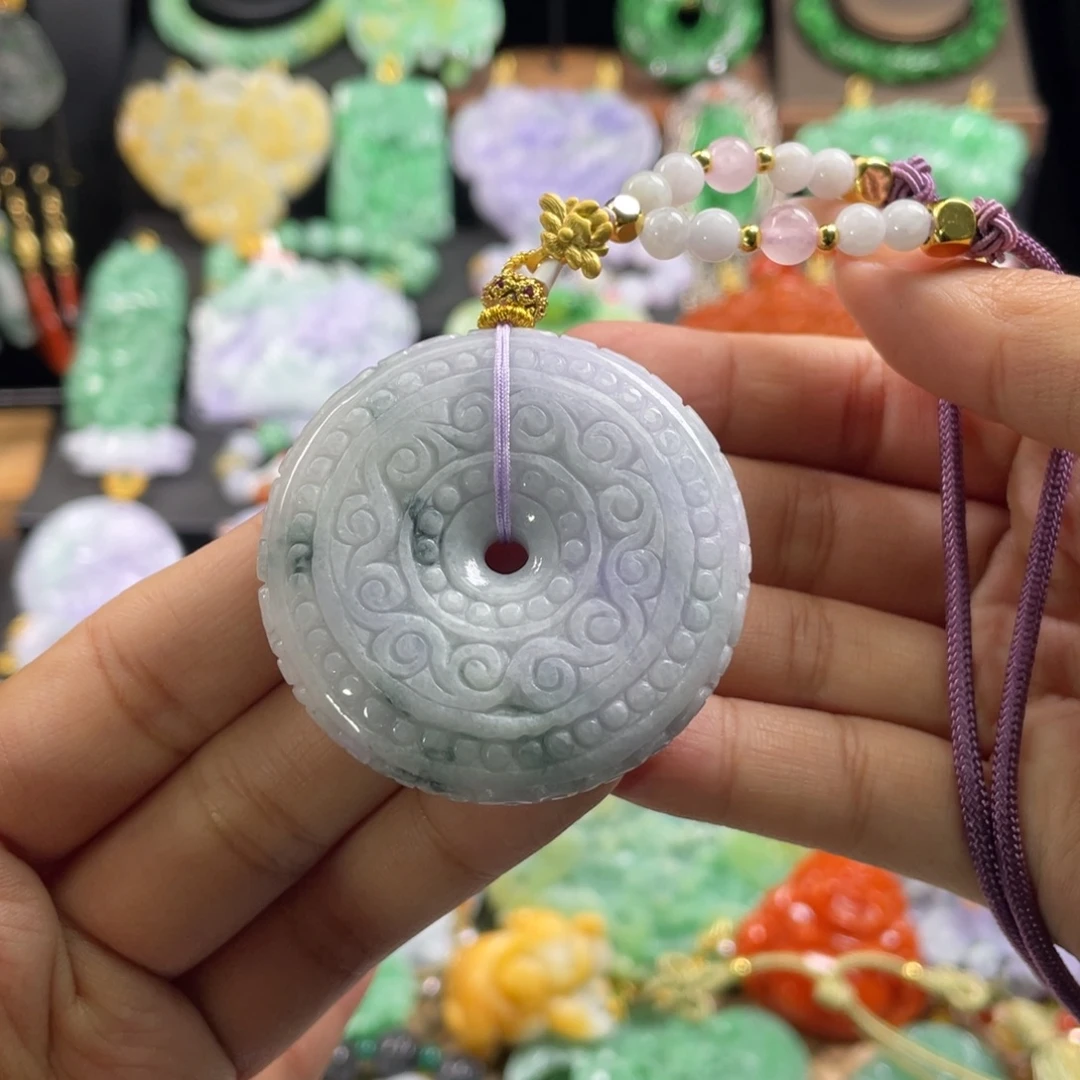 翡翠未镶嵌颈饰待编织