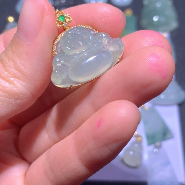 翡翠颈饰18K金镶嵌捷*翡翠