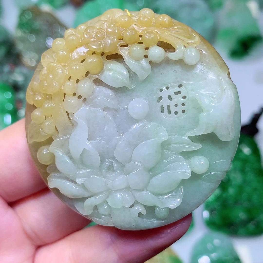 吊坠(不含链)未镶嵌翡翠