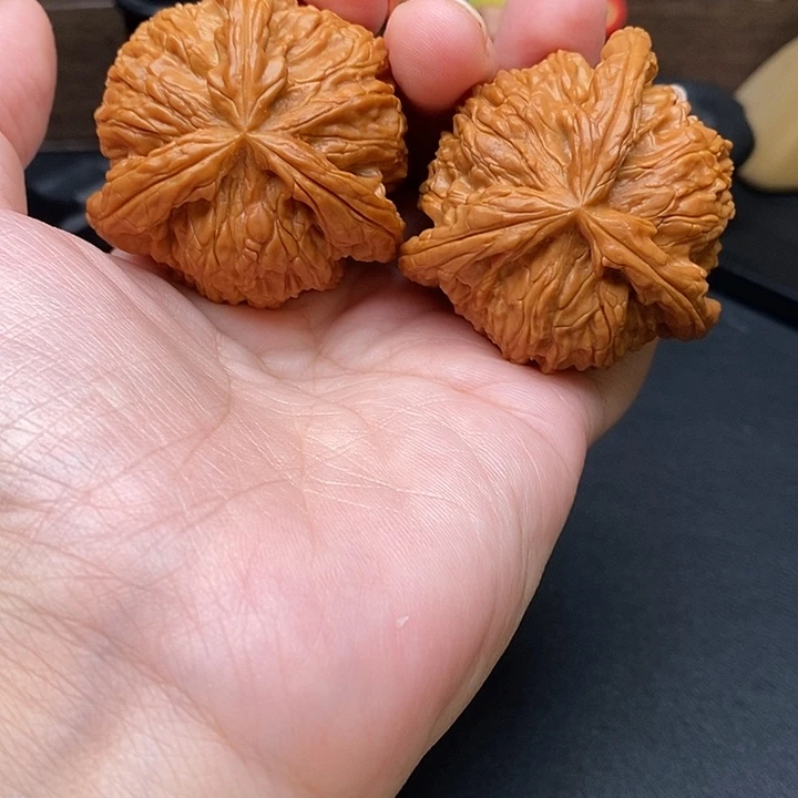 张***军把件文玩核桃白奔