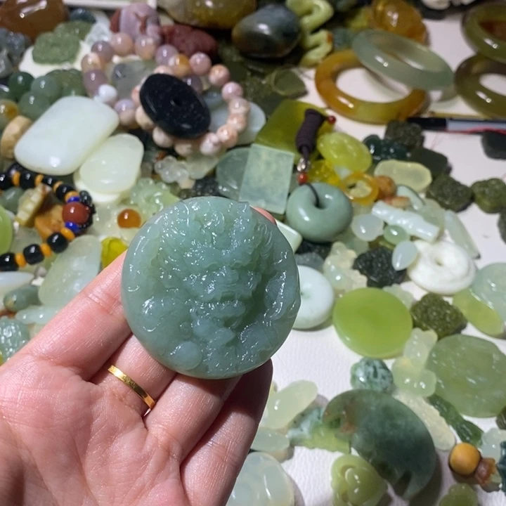 蛇纹石玉合金颈饰