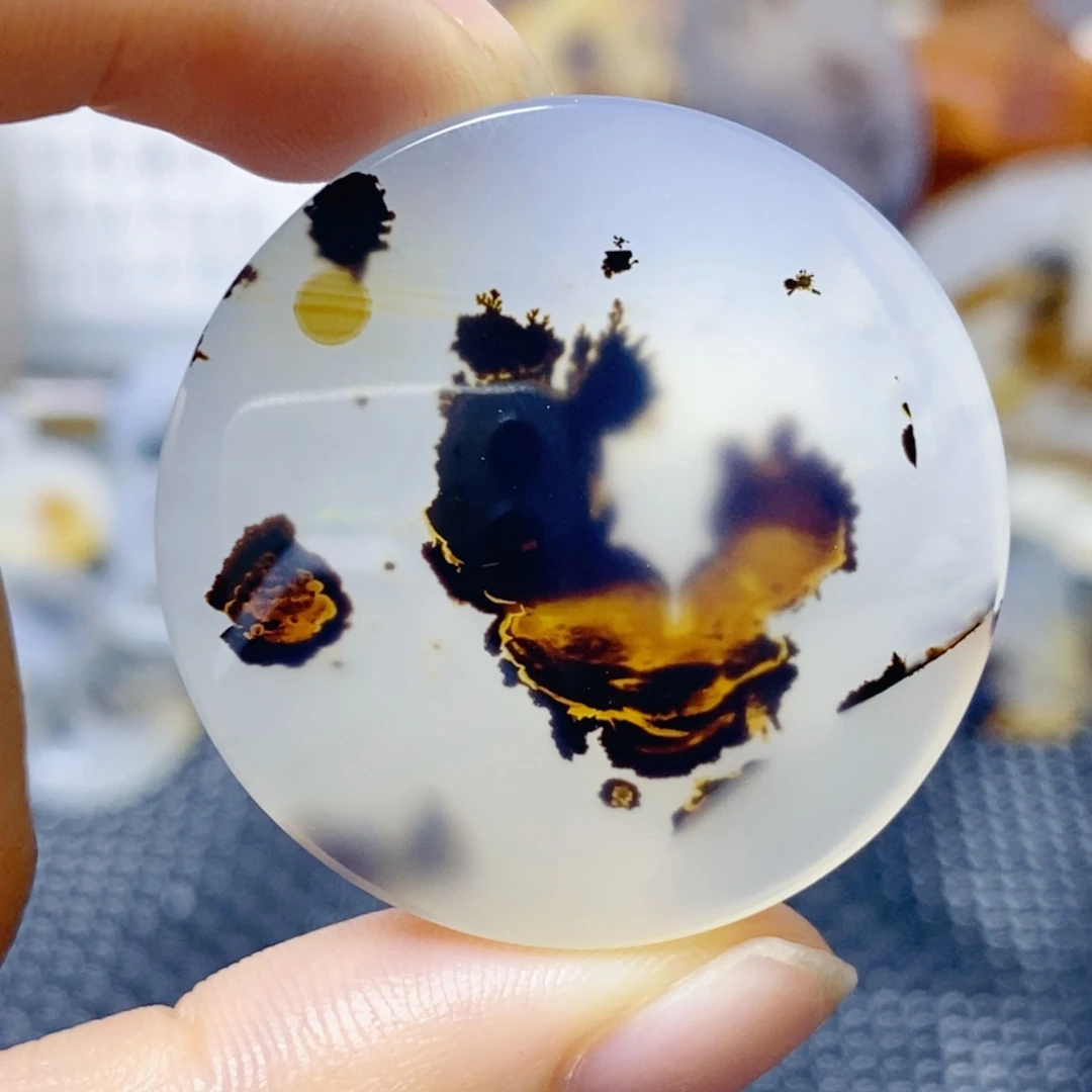 玛瑙/玉髓未镶嵌珠宝奇石