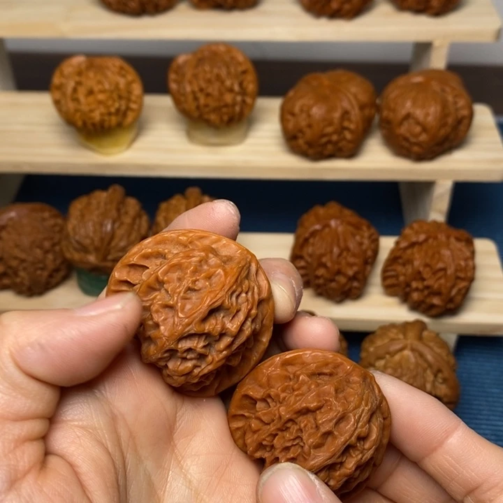 猛***腿把件文玩核桃宫灯