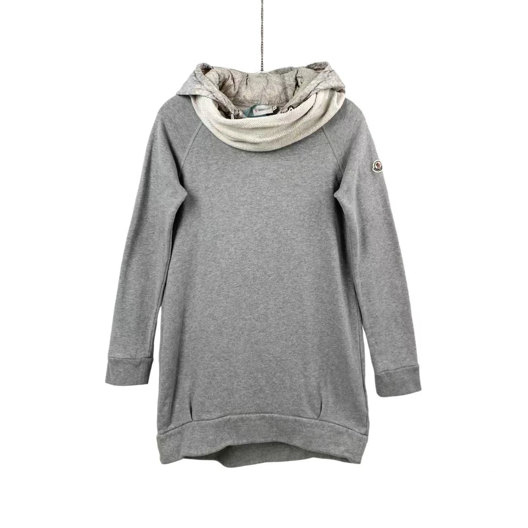 99新 蒙口  bb0958 灰色袖标logo帽衫 m码  98新