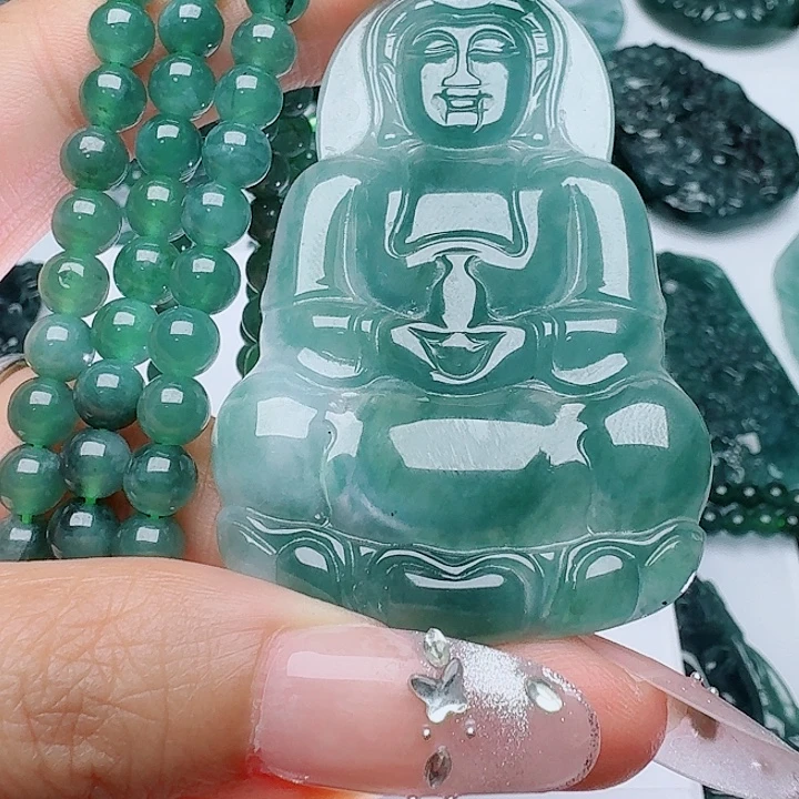 翡翠未镶嵌颈饰天然的A货翡翠多样性发其一