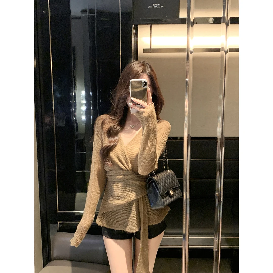 JustQin【焦糖漫】秋装羊毛针织衫V领绑带毛衣女外套