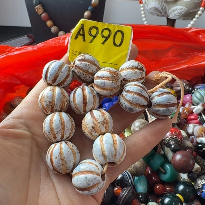 叫***姐玛瑙/玉髓未镶嵌颈饰