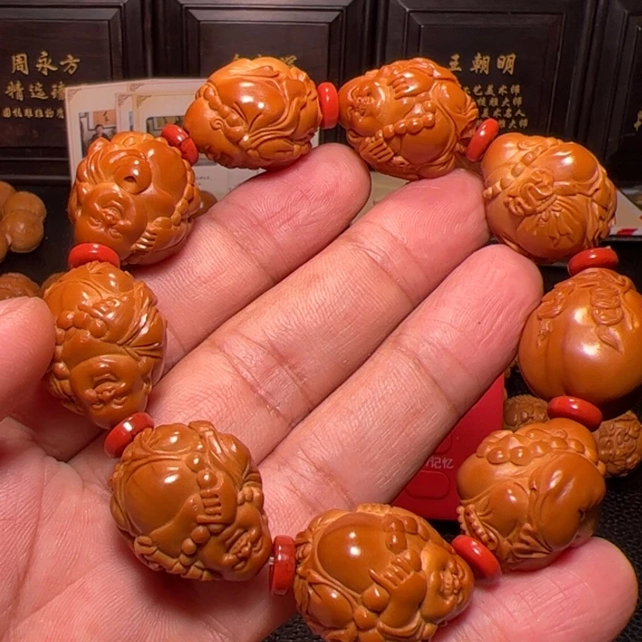 橄榄核手串山*八宝弥勒