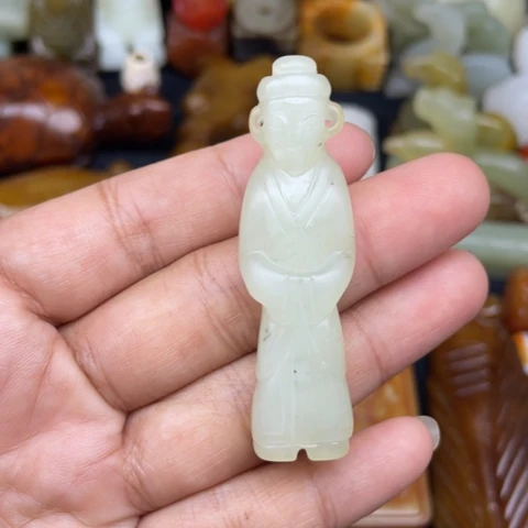 蛇纹石玉未镶嵌颈饰53