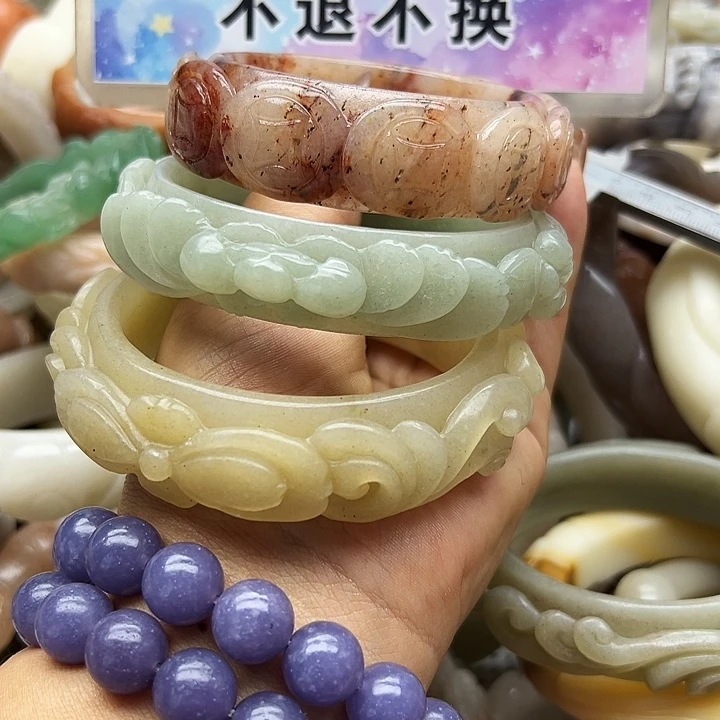 未镶嵌手镯石英岩玉