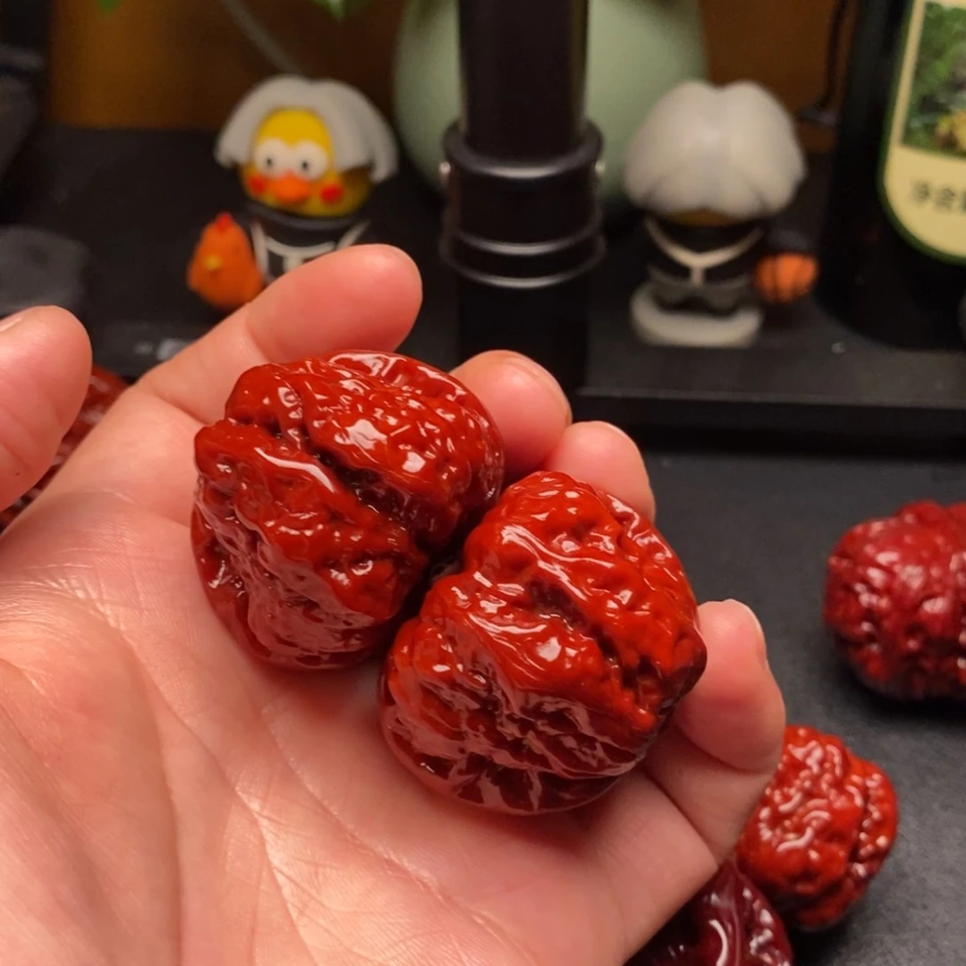 文玩核桃吊坠小***生40蛤蟆头