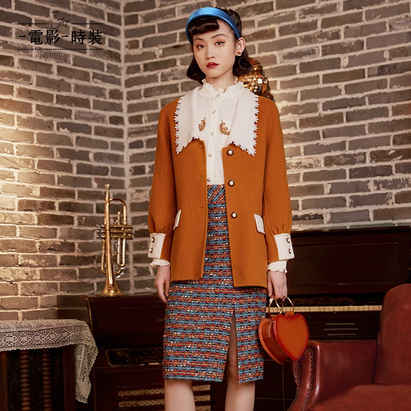 【芊芊专属】一电影一时装翻领双面呢毛呢拼接外套款气质FCEG137614