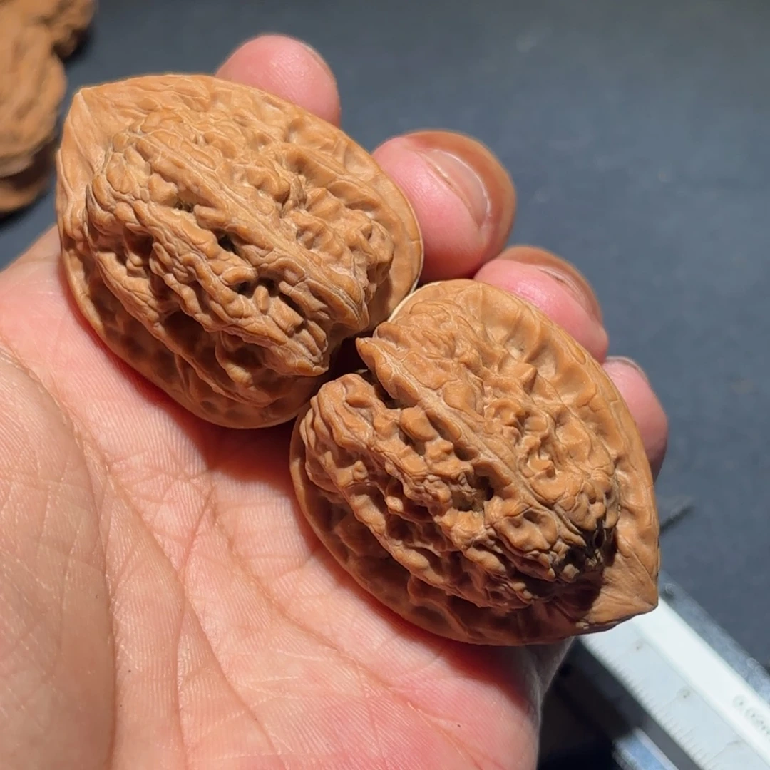 桃核吊坠赤龙鸡心核桃