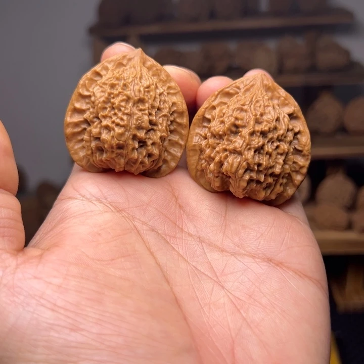 文玩核桃吊坠关关公子帽