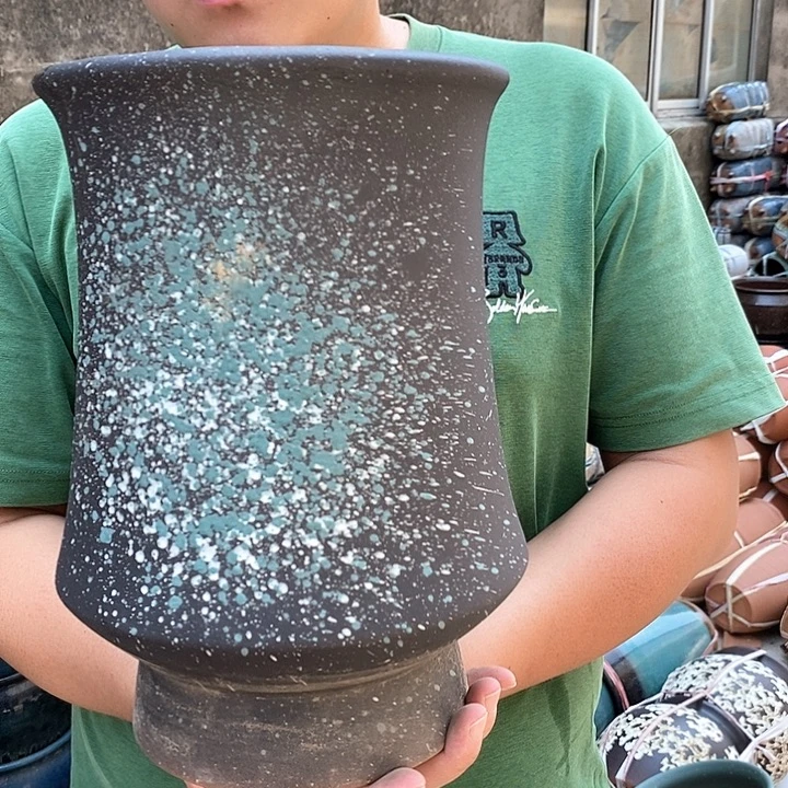 紫砂花盆口20高31瑕疵