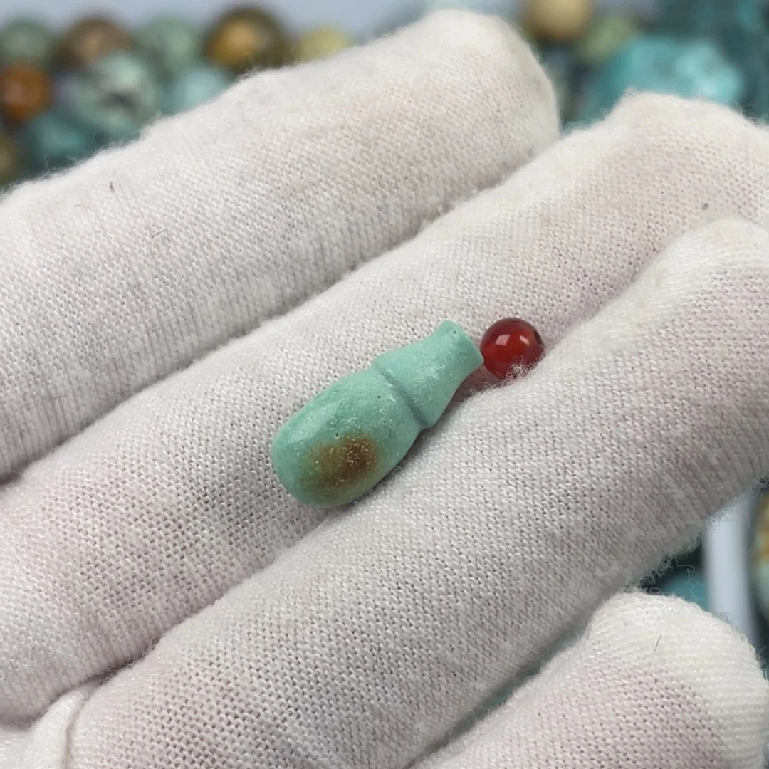 @***雪南红玛瑙未镶嵌配饰瑕疵