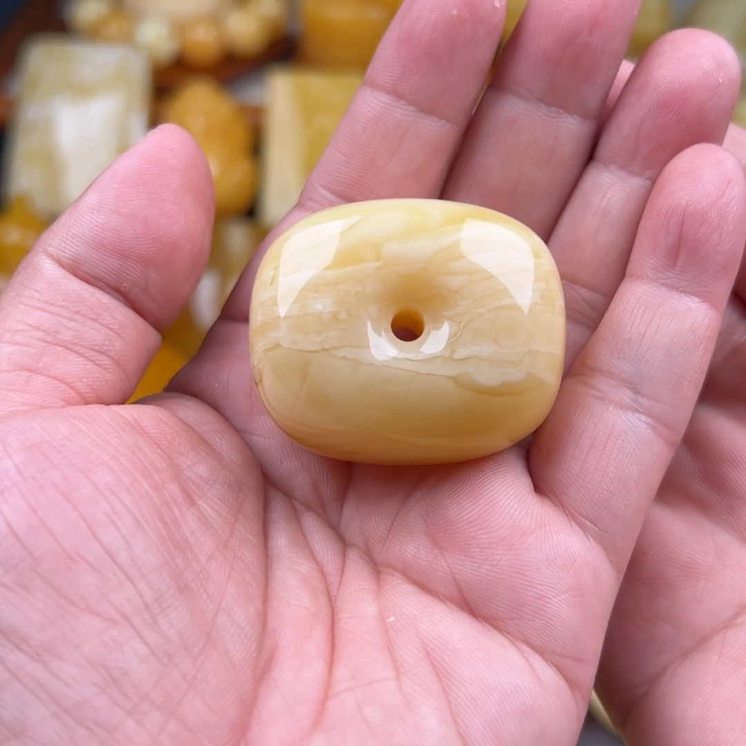 未镶嵌颈饰琥珀安****蒂纯天然蜜蜡