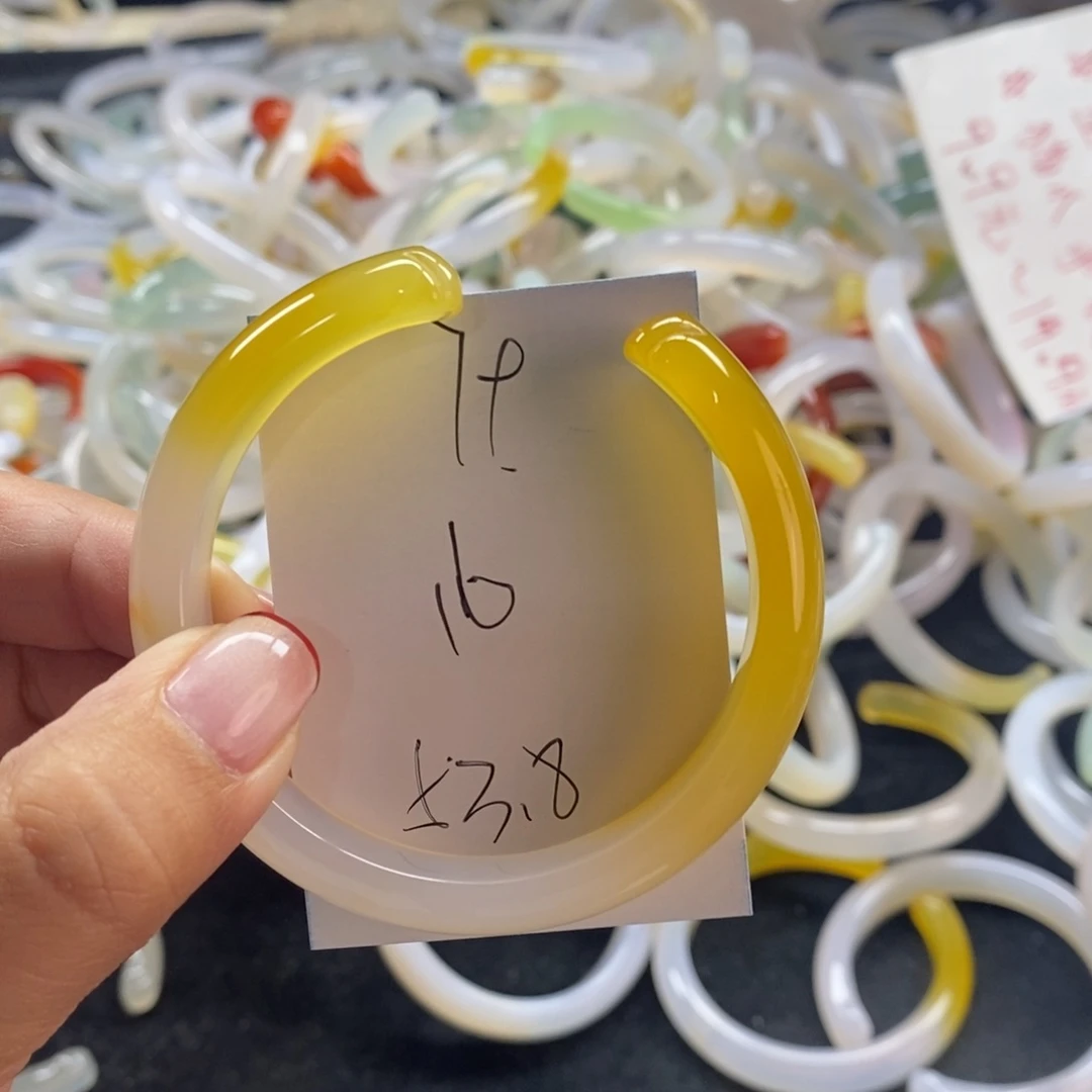 手镯玛瑙/玉髓未镶嵌79