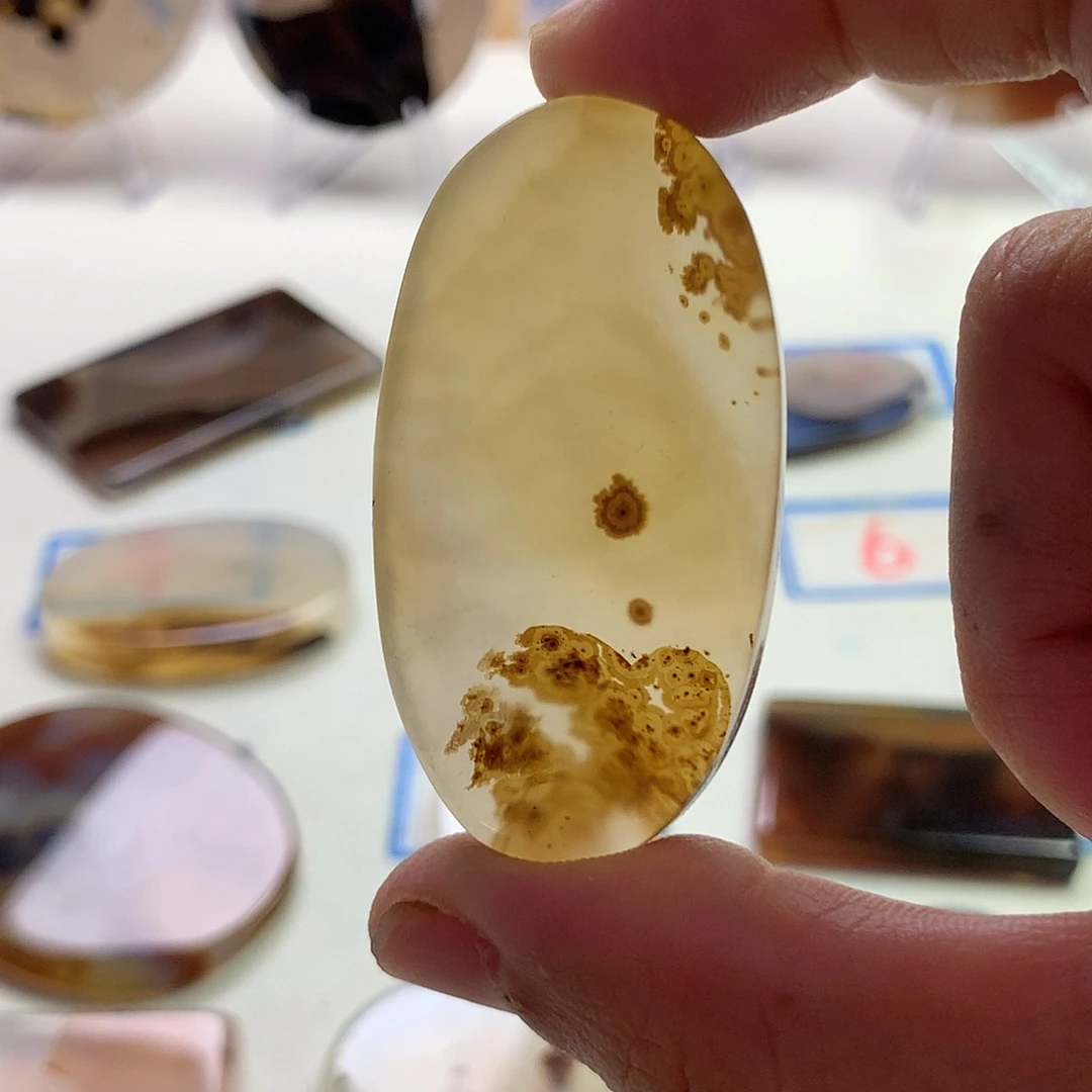 玛瑙/玉髓未镶嵌珠宝半成品