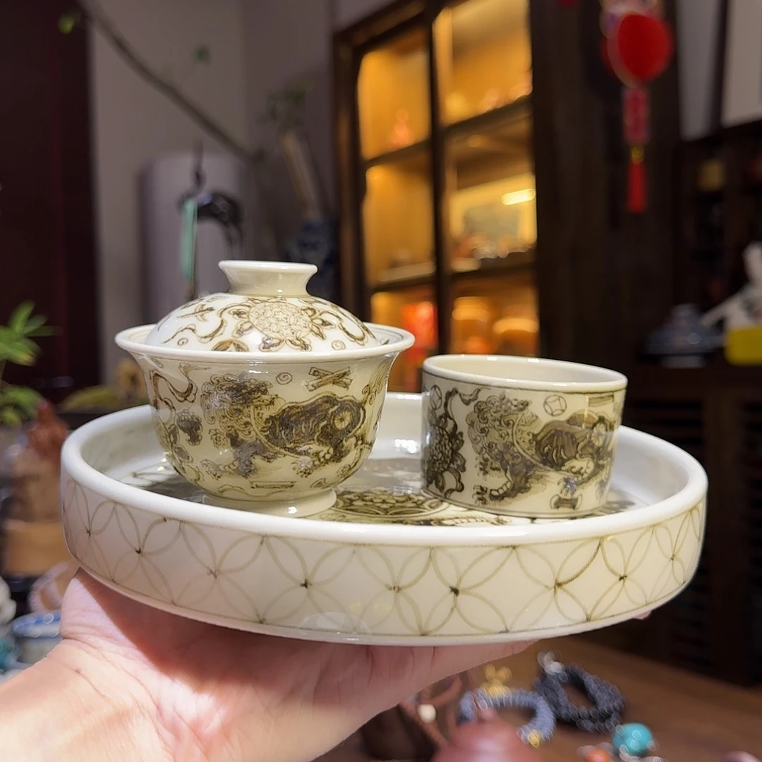 手工手绘双狮滚绣球陶瓷茶具套组