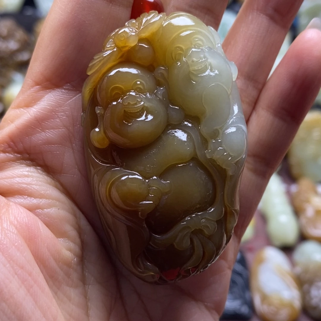 吊坠(不含链)未镶嵌和田玉（糖玉）