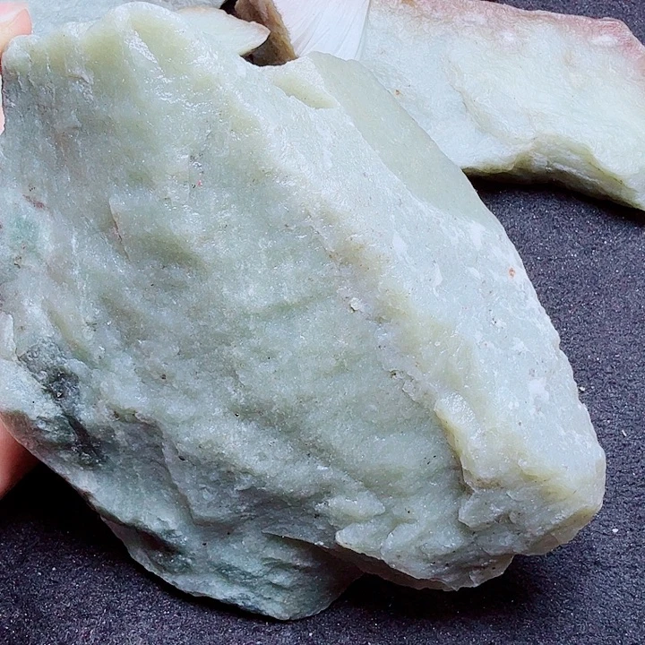 未镶嵌和田玉（糖玉）珠宝半成品