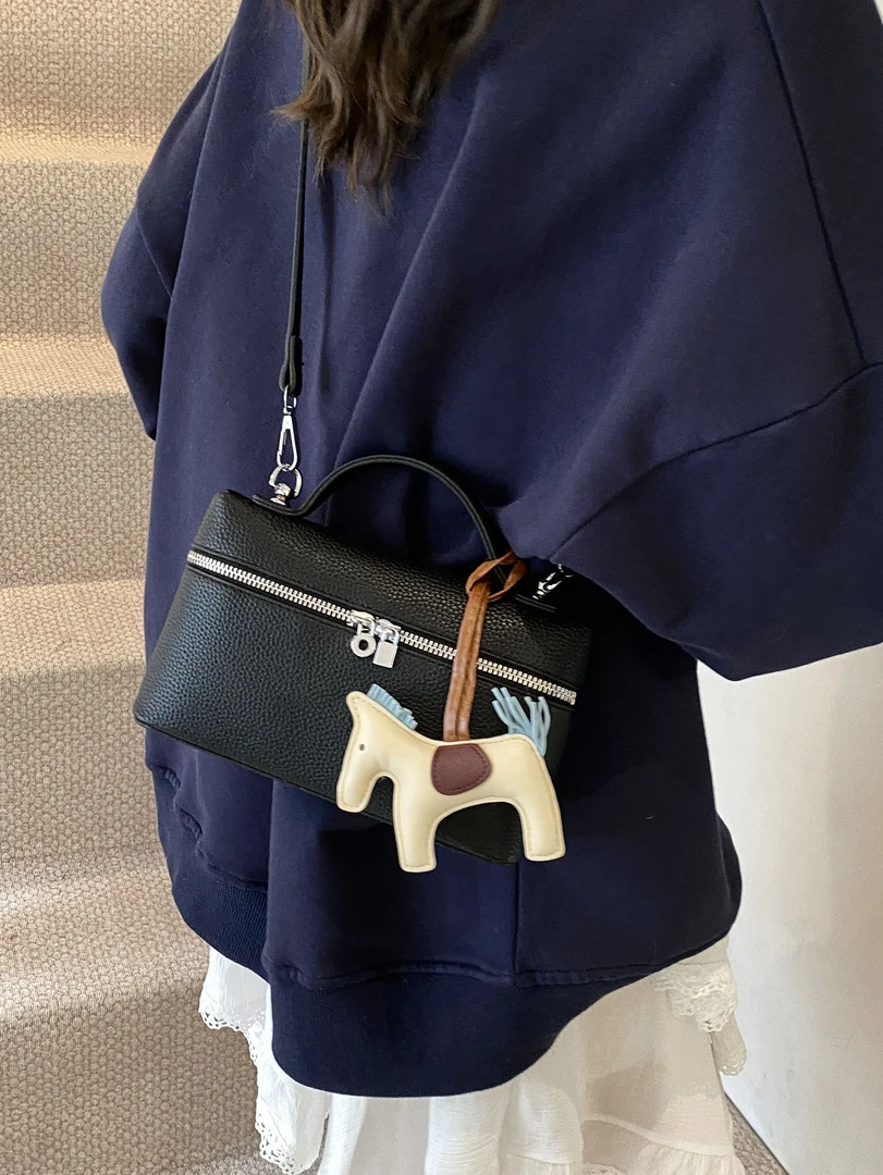 新疆斜挎包小马盒子包ins