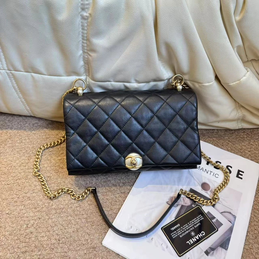 95新 Chanel/香奈儿 Chanel黑金珍珠扣 口盖包牛皮/625752820