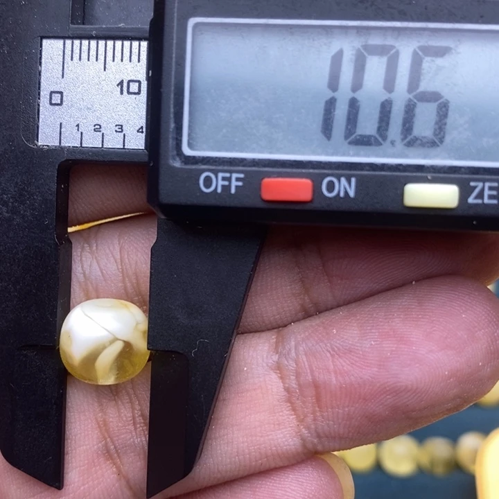 琥珀未镶嵌裸石53号10.6*9微瑕