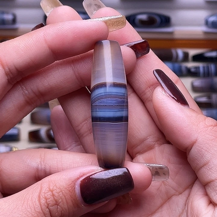 宁***a玛瑙/玉髓未镶嵌颈饰