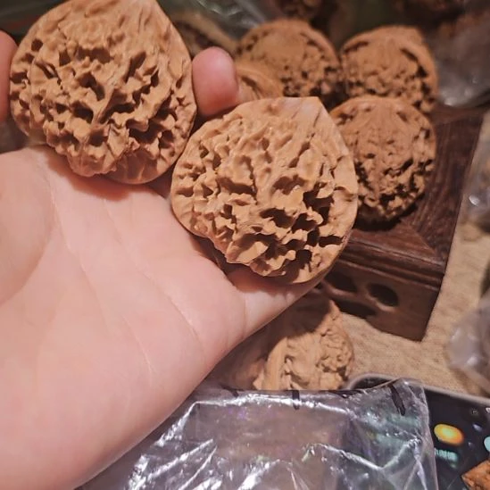 文玩核桃吊坠48+5帝王