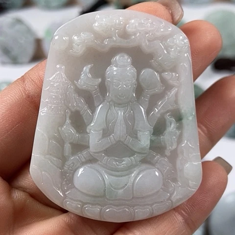 翡翠颈饰未镶嵌千手观音福利