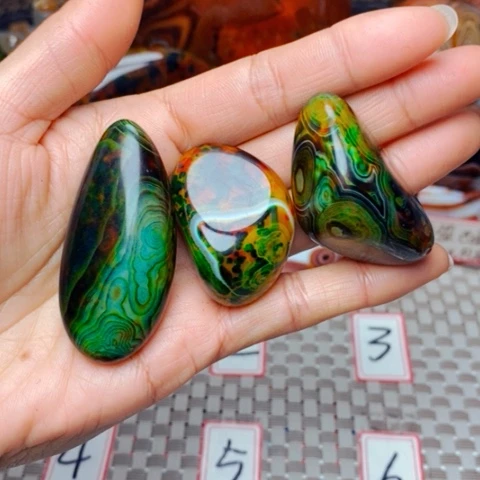 未镶嵌玛瑙/玉髓珠宝奇石白**?打孔不退不换