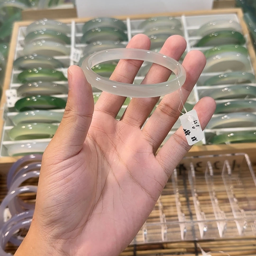 玛瑙/玉髓未镶嵌手镯圈口61.6