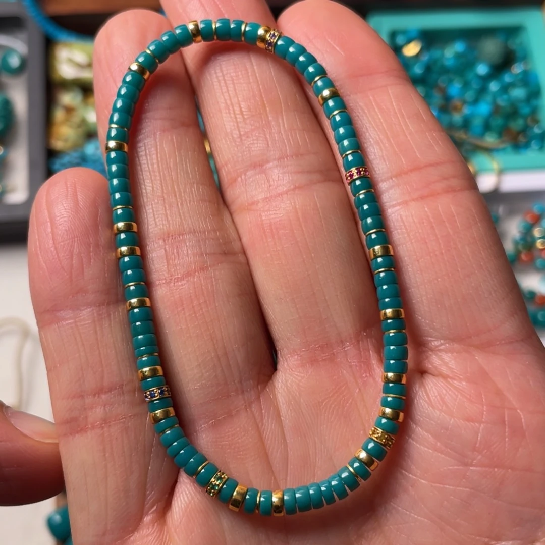 绿松石未镶嵌颈饰