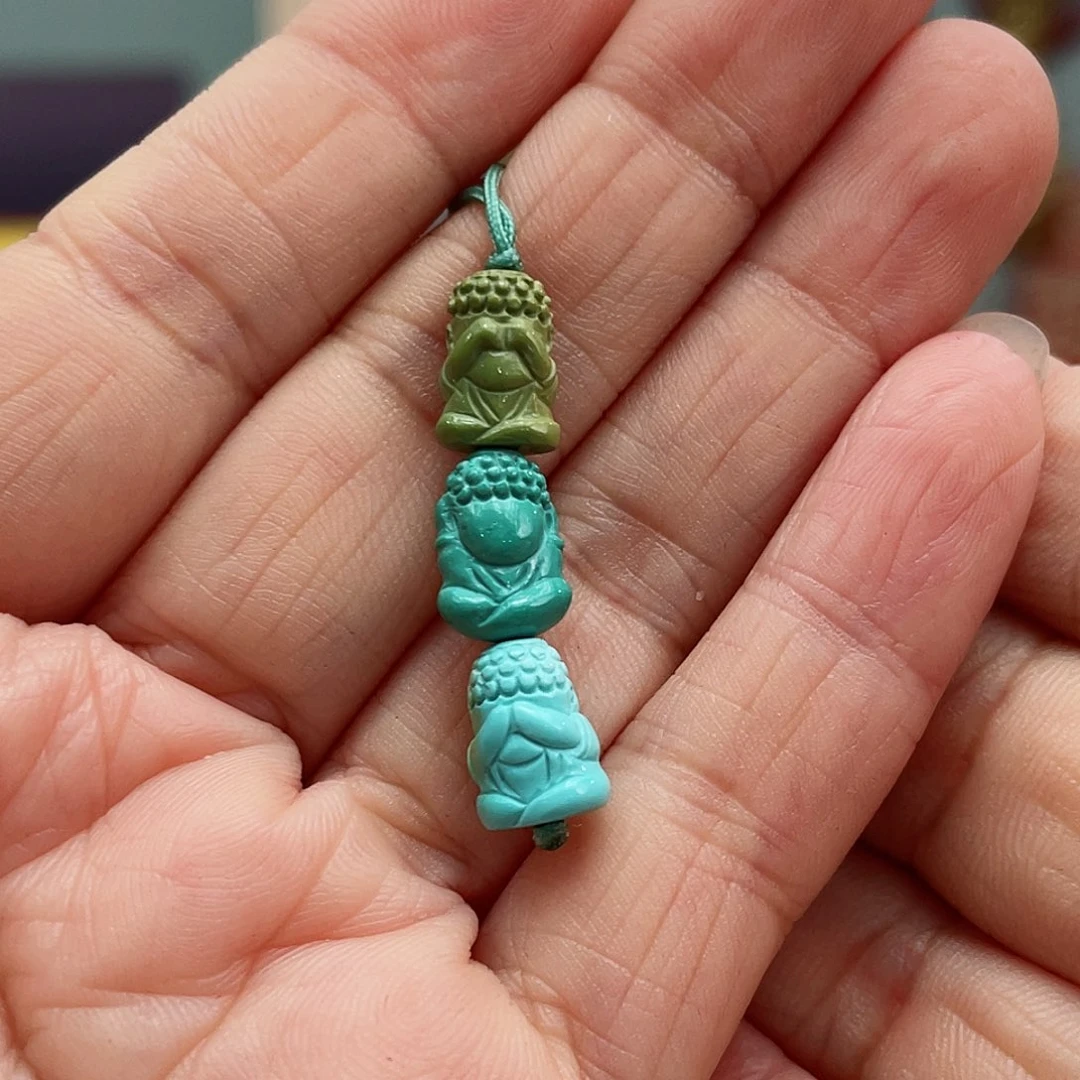 绿松石颈饰未镶嵌